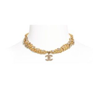 NWT CHANEL CC RUNWAY CHOKER